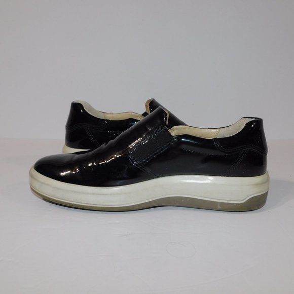 Ecco Women’s Soft 41 Black Patent Leather Slip on Sneaker - Picture 7 of 9